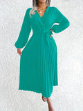 Elegant Micro-Elastic Tunic Dress – Solid Pleated V-Neck with Lantern Sleeves & Belt, Perfect for Adult Women's Fall/Winter Fashion