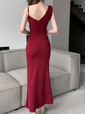 Stunning Asymmetric Backless Dress - Solid Chain Detail, Sleeveless, Split Thigh, Elegant Party Dress for Women - Perfect for Formal Occasions, Night Out, Clubbing, and Special Events