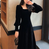 Zjkrl Vintage Black Velvet Dress 2023 Women Autumn Winter Warm Long Sleeve Maxi Dress French Elegant V-Neck Party Dresses